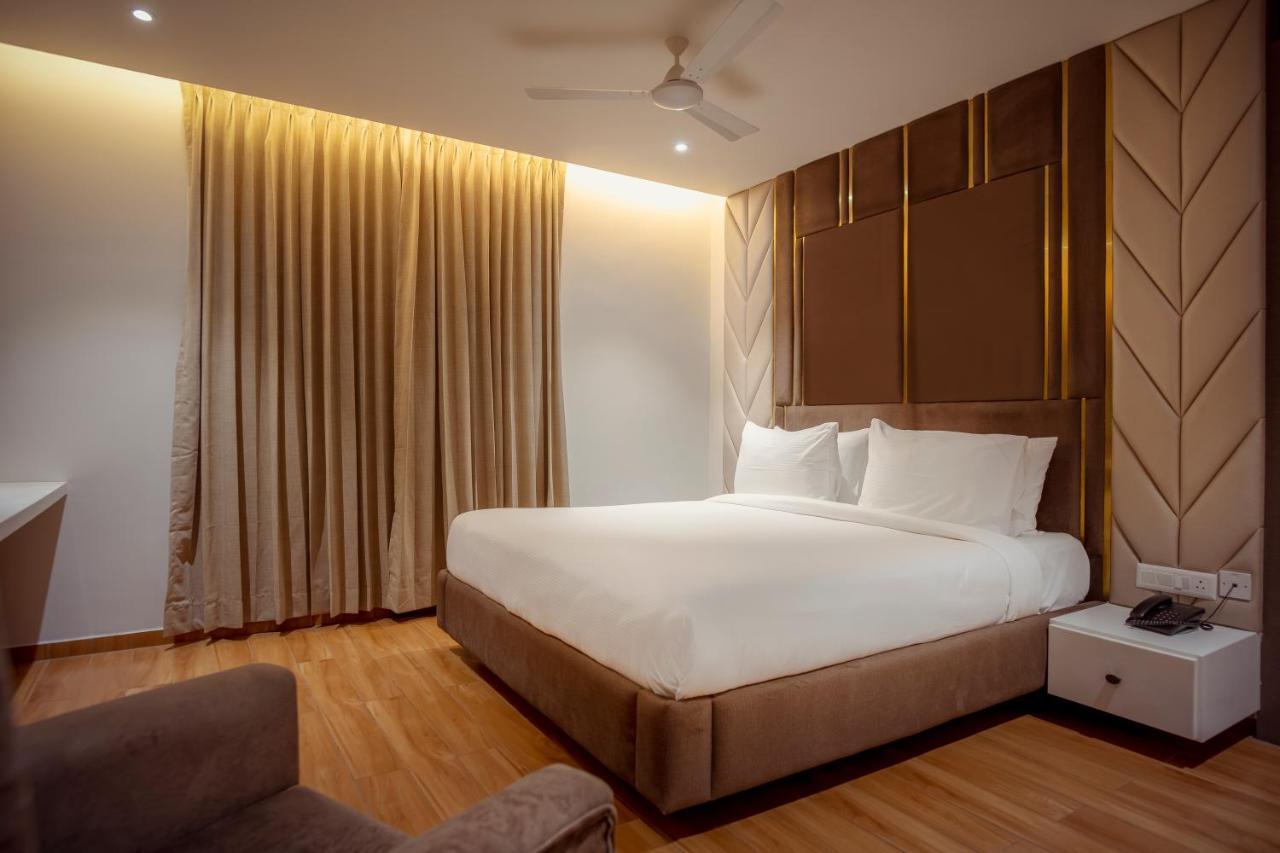Northway Hotel Visakhapatnam Ngoại thất bức ảnh