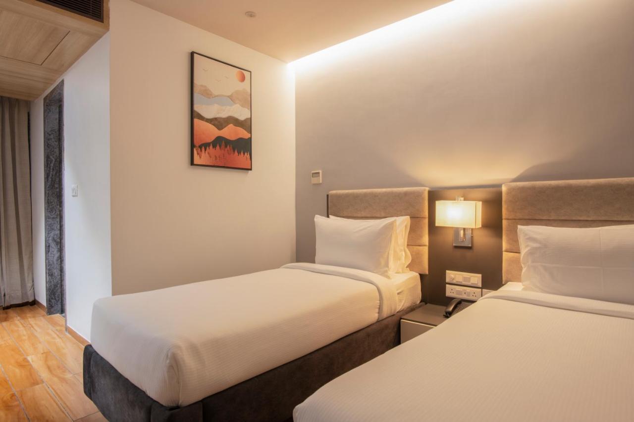 Northway Hotel Visakhapatnam Ngoại thất bức ảnh